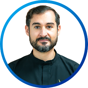 Dr. Trevor Pineda González, Oftalmología